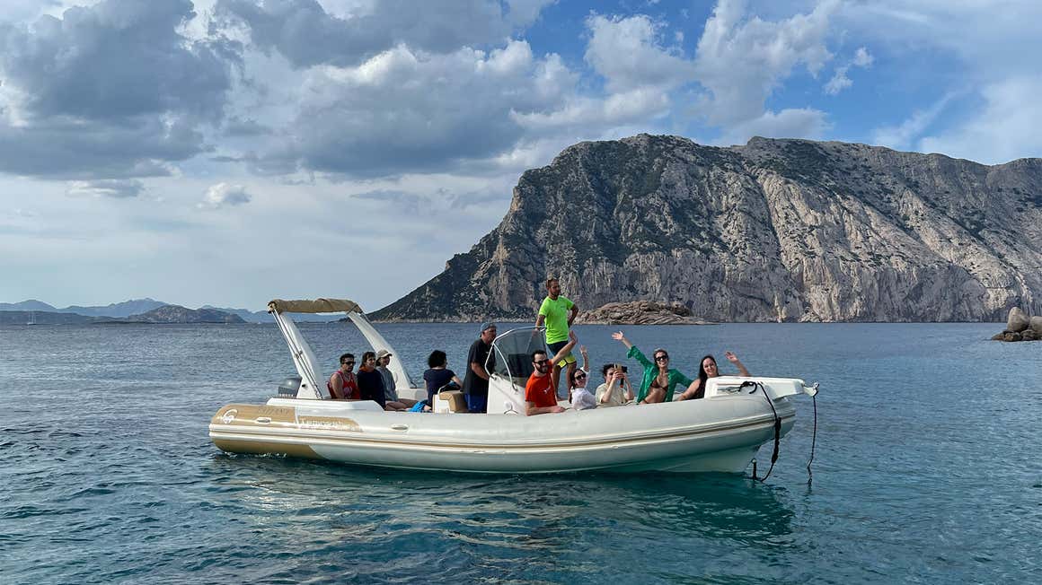 Team Freedome in gommone