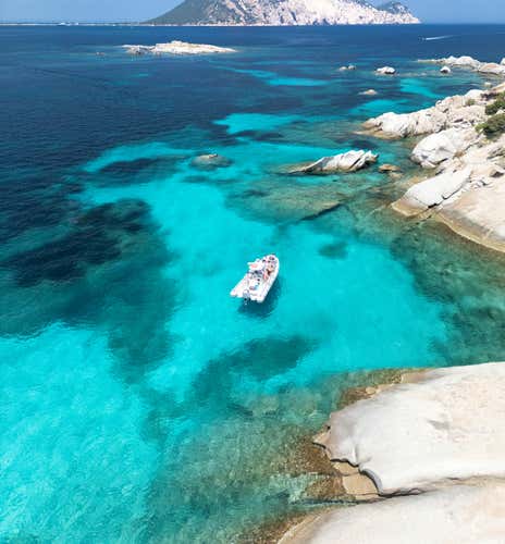Rubber dinghy excursion in the Tavolara and Molara Marine Protected Area
