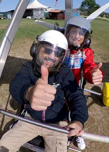 Motor hang gliding flight over the Conero Riviera with breakfast or aperitif