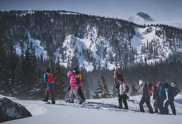 Ciaspolata per famiglie nel bosco di Sant'Antonio a Pescocostanzo