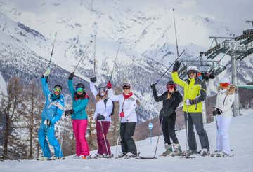 Group skiing course for adults in Sauze d'Oulx