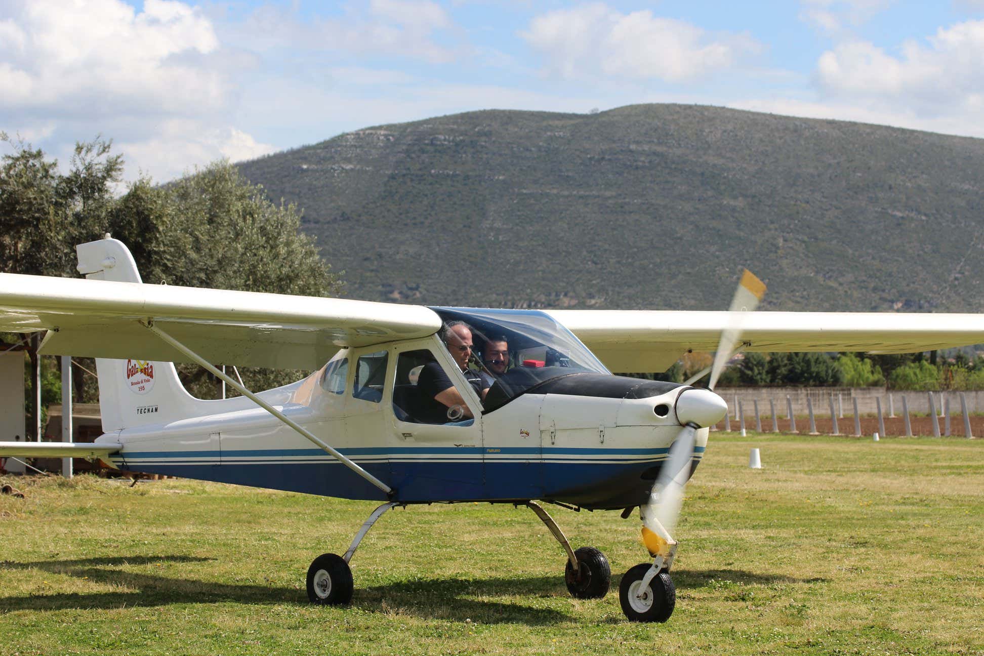 Battesimo del volo in ultraleggero in provincia di Caserta