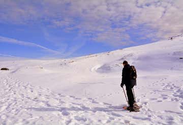 Snowshoeing in the Pila ski area