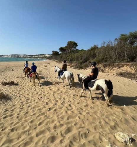 1-hour horse trekking between land and sea in the province of Agrigento