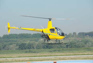 Prova di pilotaggio in elicottero a Roma