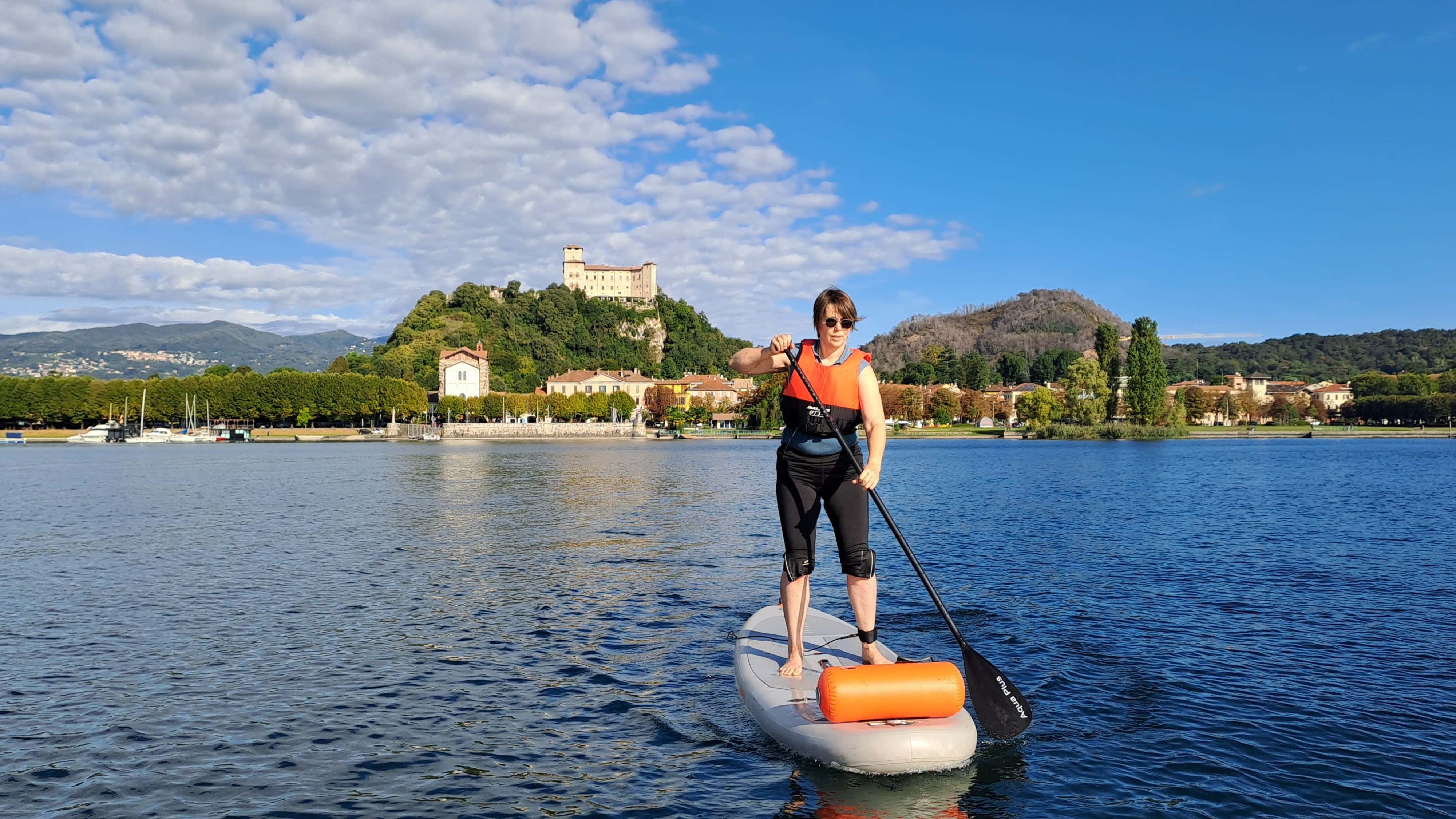 Escursione in SUP e meditazione sul Lago Maggiore ad Angera