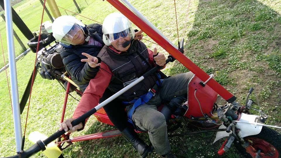 First powered hang-glider panoramic flight near Viareggio Freedome