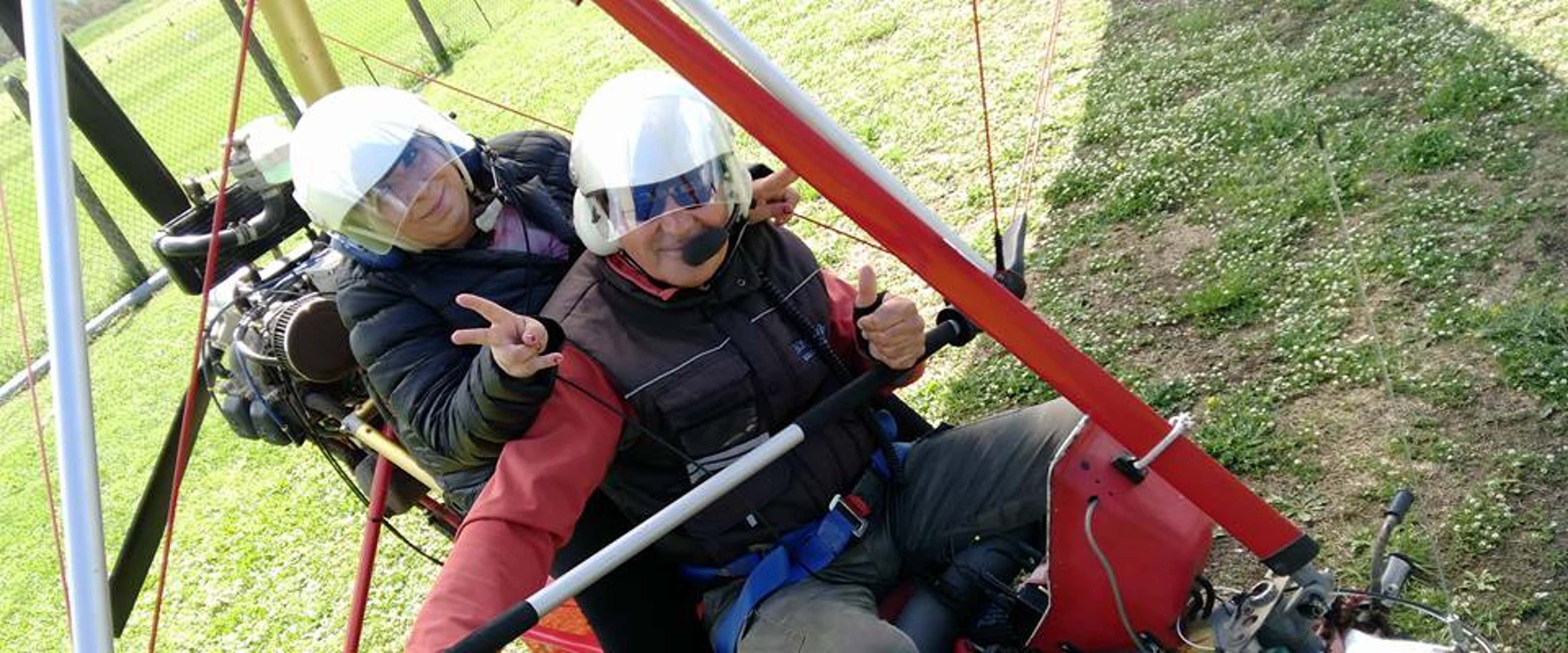 First powered hang-glider panoramic flight near Viareggio Freedome