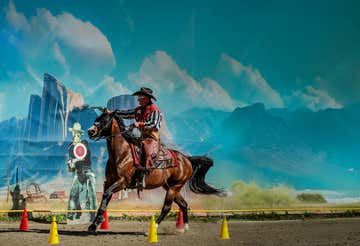 Cowboy experience: shooting on horseback