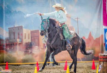 Cowboy experience: shooting on horseback