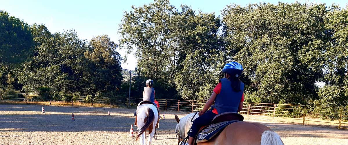 Lezione di equitazione a Suvereto nell'Alta Maremma
