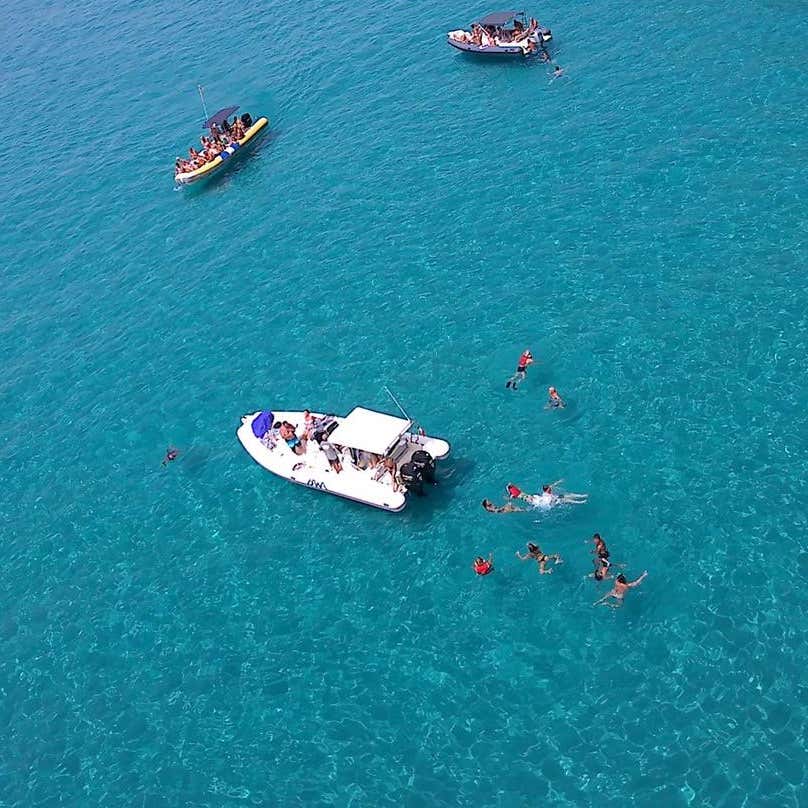 Tour in gommone e snorkeling a Tropea e Capo Vaticano | Freedome