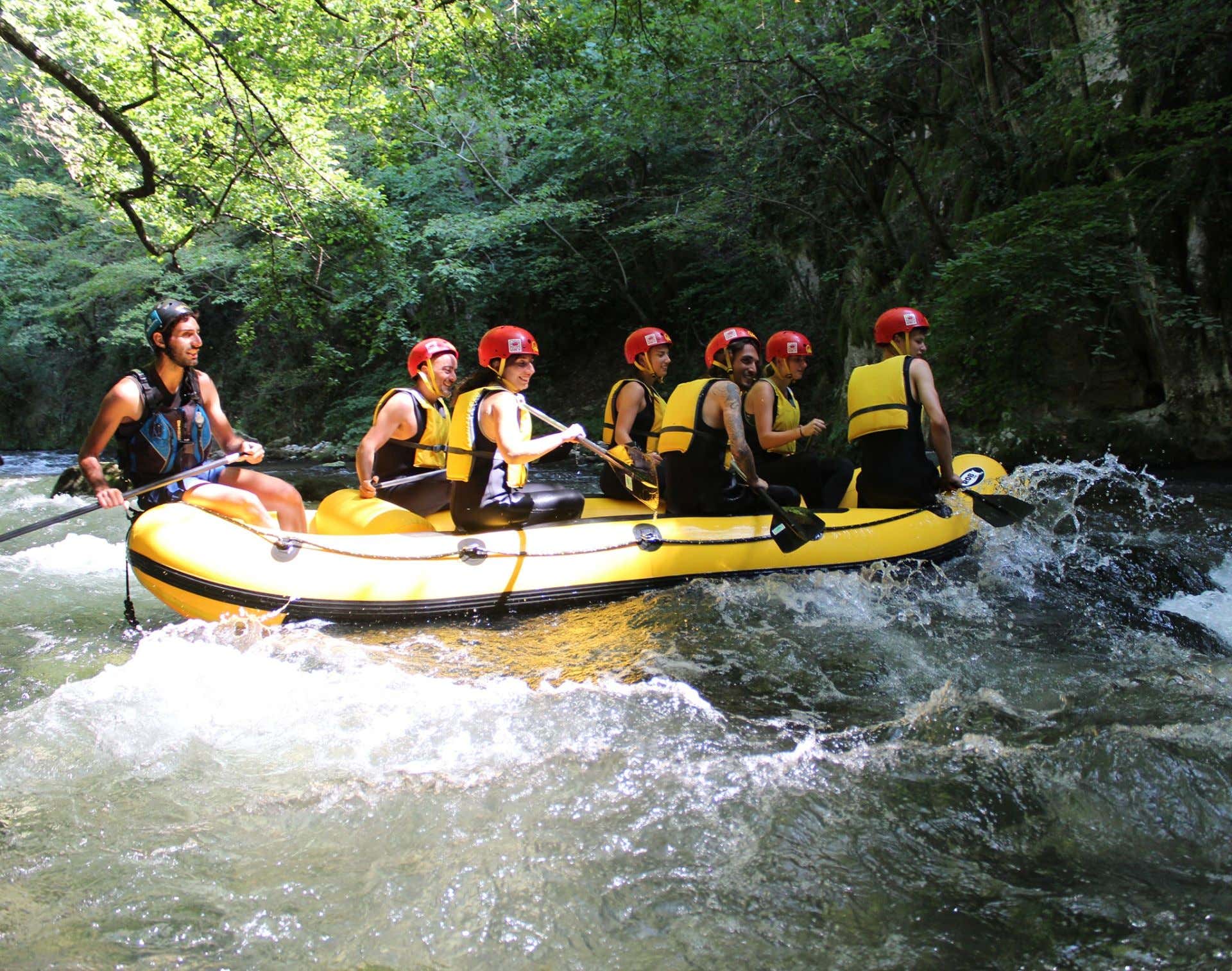 Rafting sul fiume Corno alle Gole di Biselli