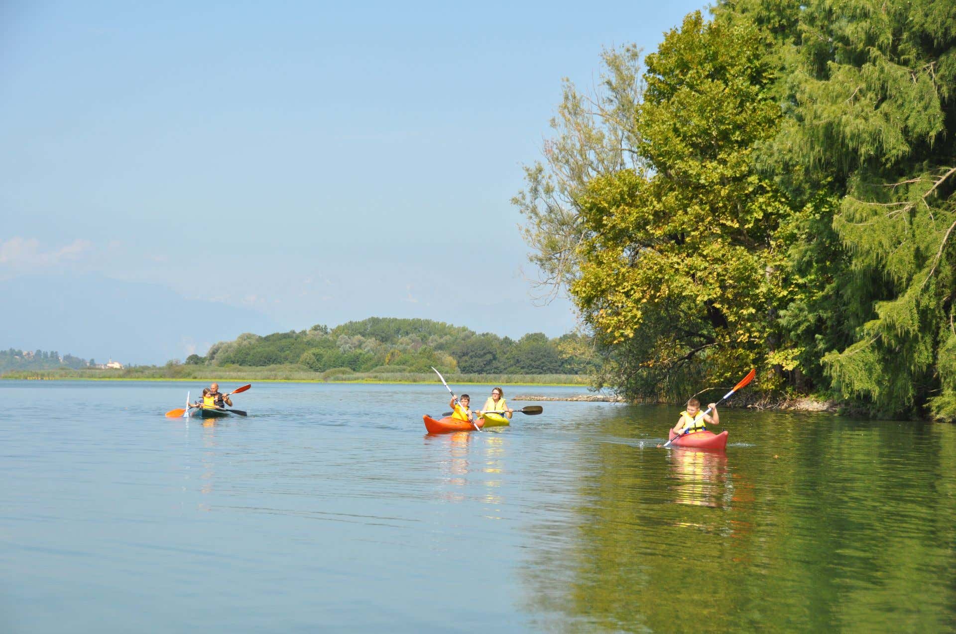 Tour di 2 ore in kayak sul Lago di Varese