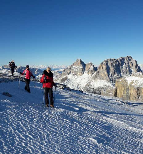 Escursione in ciaspole al Passo Pordoi