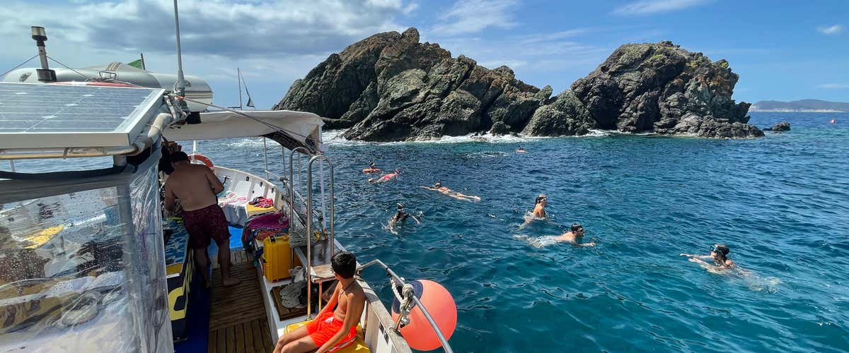Boat trip and snorkelling at the Blue Grotto on Elba Island