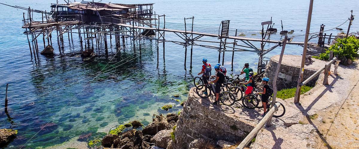 E-bike tour to the Promontory Dannunziano on the Trabocchi Coast