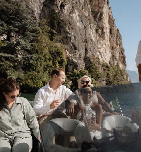 Private speedboat tour on Lake Garda with toast