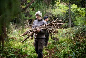 Corso di sopravvivenza tra i boschi di Arona sul Lago Maggiore