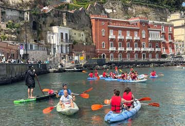 Tour in SUP lungo la costa di Posillipo con brindisi