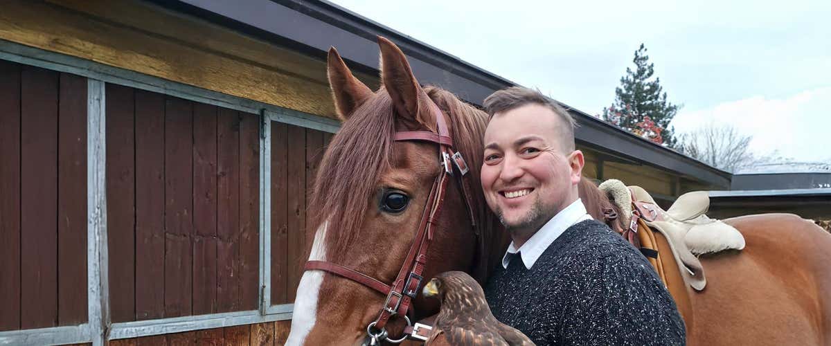 Falconry on horseback in the province of Piacenza