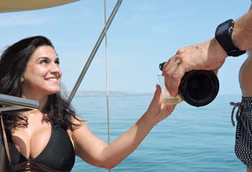 Tour in barca alla Riserva di Punta Bianca con aperitivo