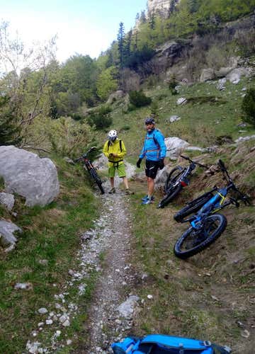 Tre giorni in e-bike sulla Via del Sale