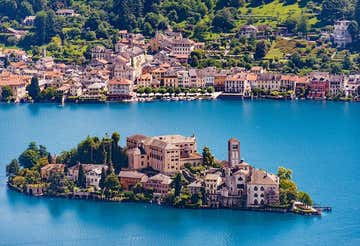 Tour in Vespa tra il Lago Maggiore e il Lago d'Orta con pranzo