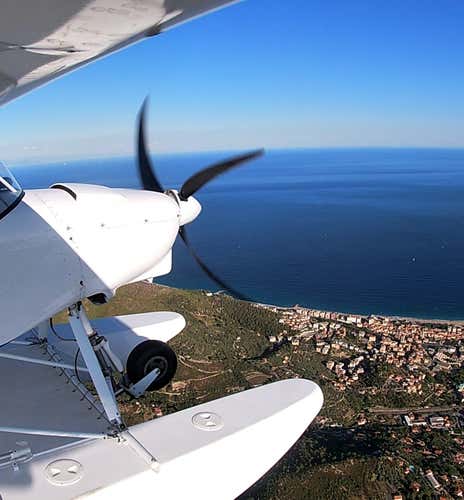 Battesimo del volo in idrovolante a Spotorno