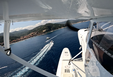 Battesimo del volo in idrovolante a Spotorno