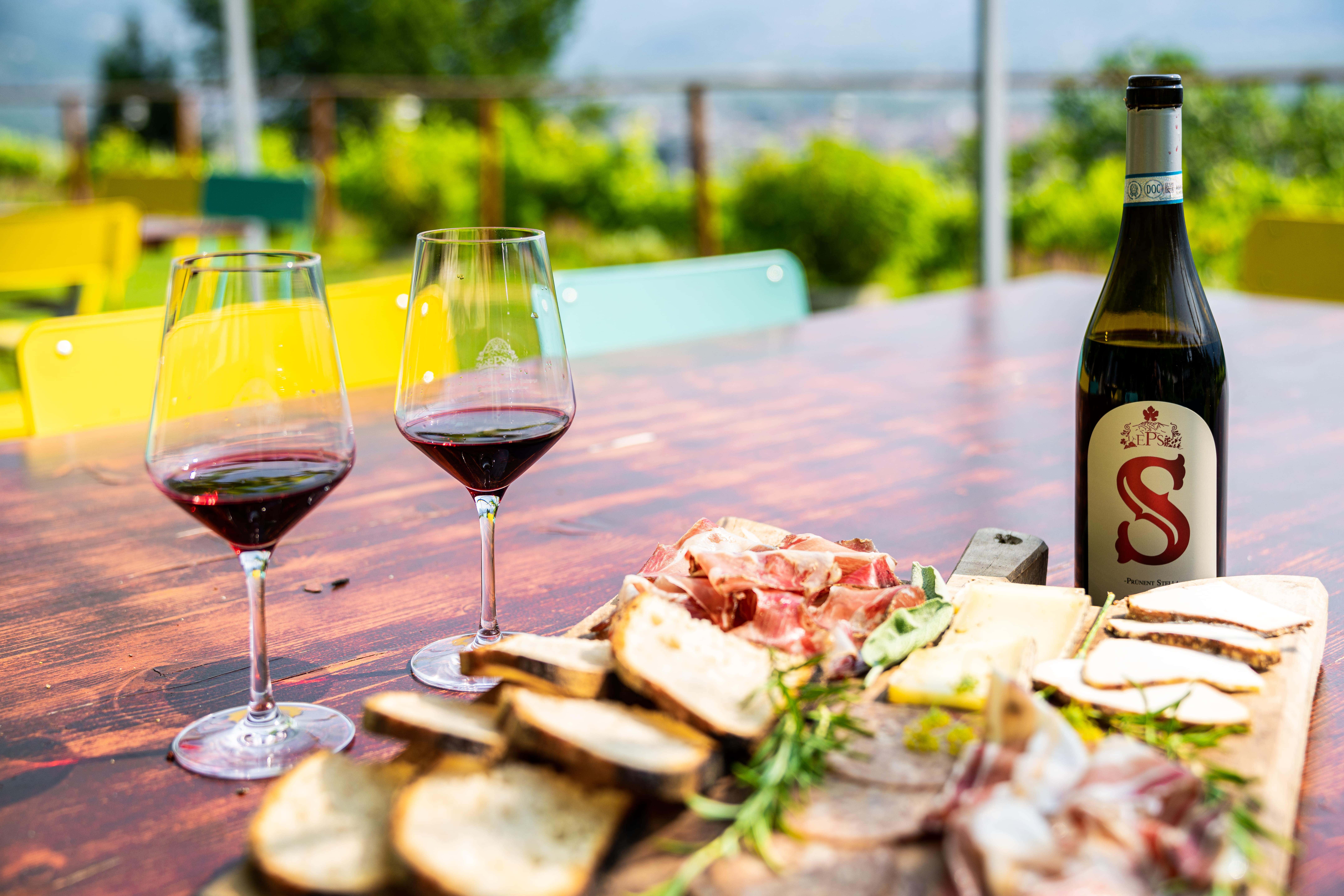 Degustazione di 5 vini e visita in cantina in Val d’Ossola
