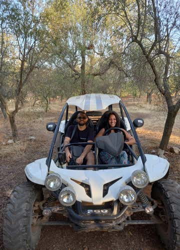 Tour in buggy sotto le stelle in Valle d'Itria con degustazione