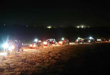 Tour in buggy sotto le stelle in Valle d'Itria con degustazione