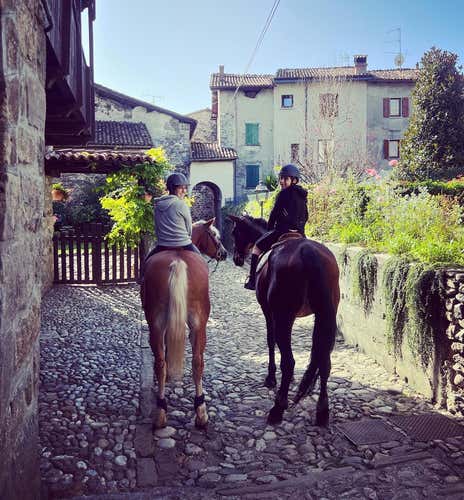 Passeggiata a cavallo di 1 ora e mezza in Val Brembana con degustazione 