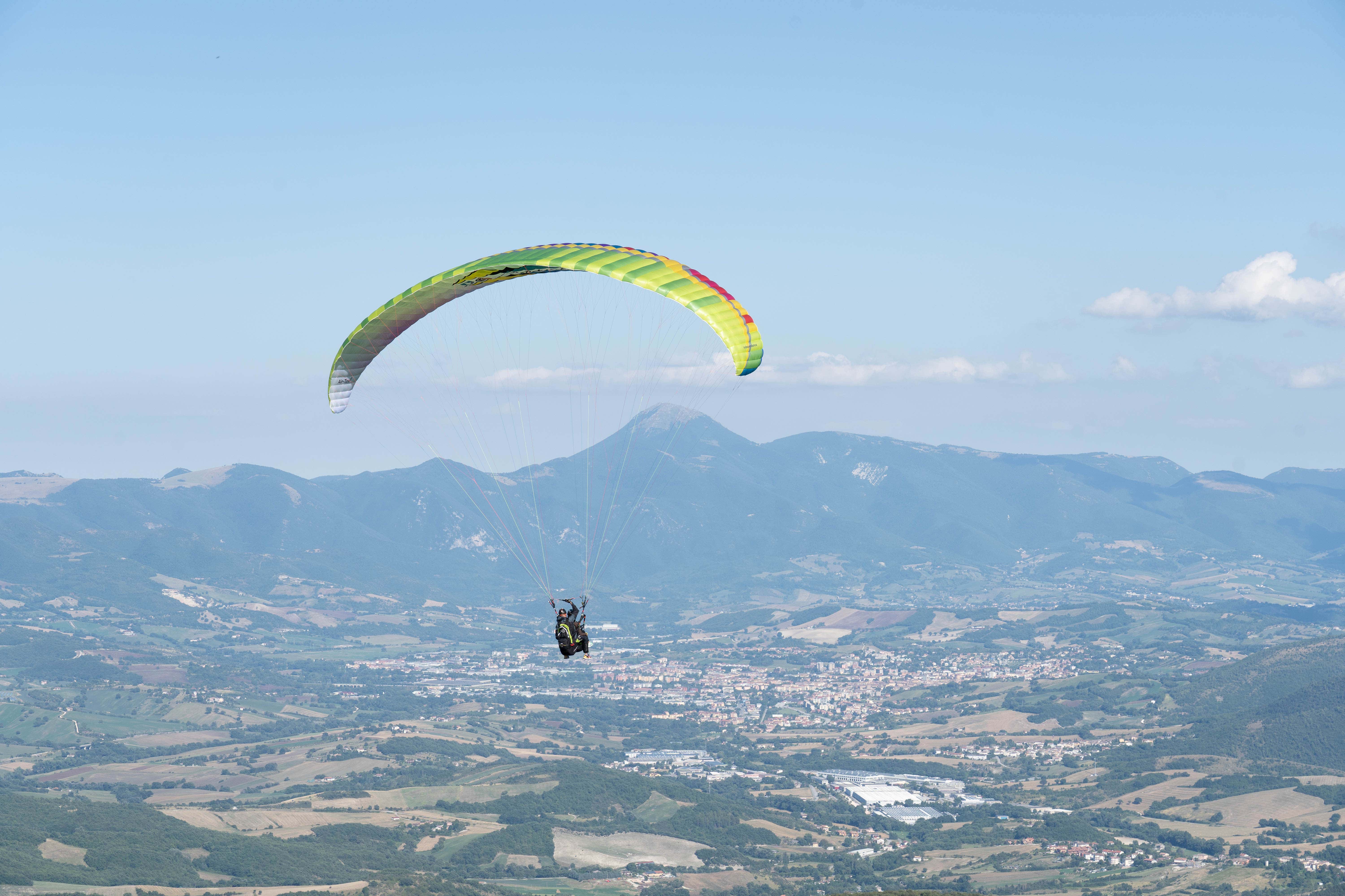 Tandem paragliding flight in the Monte Cucco Park