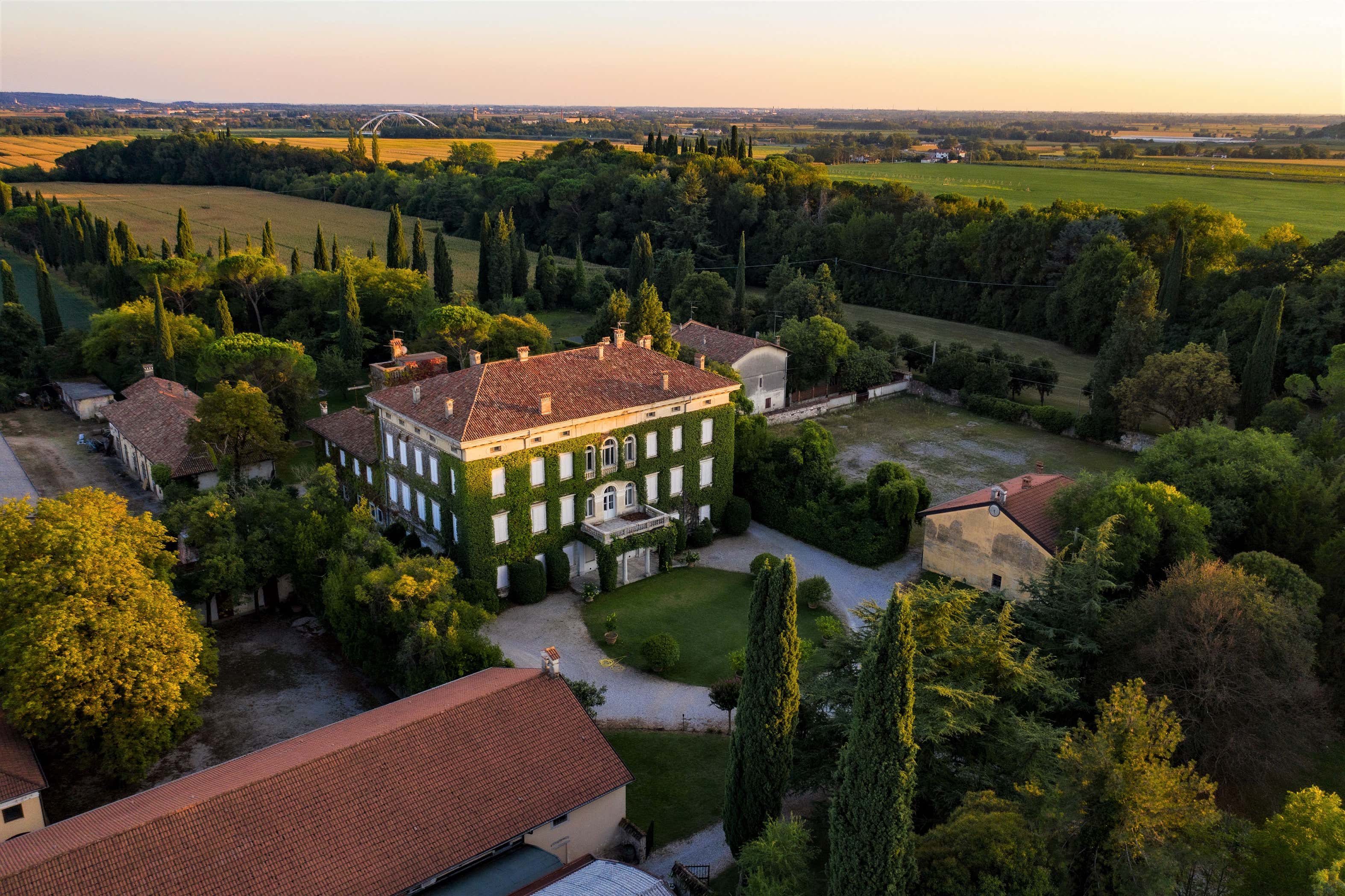 Degustazione vini e visita di una storica tenuta in provincia di Gorizia