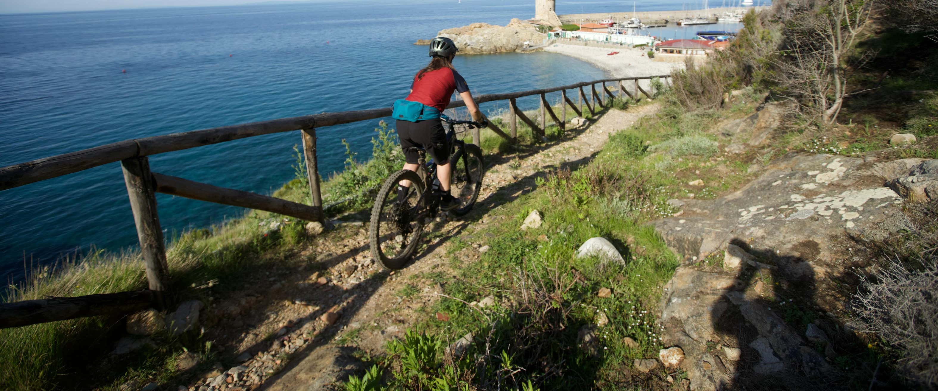 Portoferraio Percorsi Mtb A Tappe Noleggio E-bike A Marciana