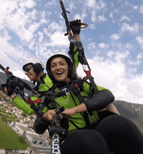 Performance tandem paragliding flight in Borso del Grappa