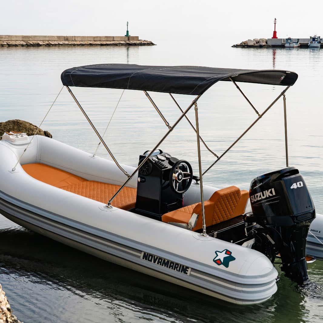 Noleggio Gommone A Torre Canne Vicino Brindisi 4 5 M 40 CV Freedome Noleggio Gommone A Torre Canne Vicino Brindisi 4 5 M 40 CV Freedome