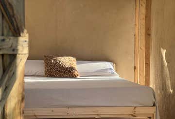Night in the Humus cottage with a view of the Ligurian Alps