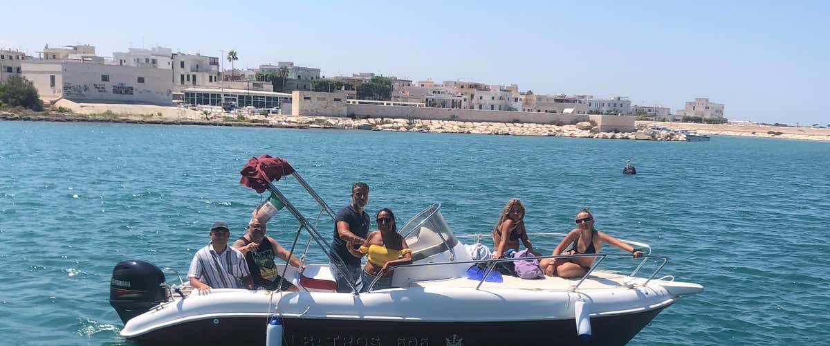 Boat rental in Fasano - 6 m, 40 HP