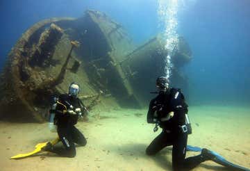 Immersione subacquea sui fondali nascosti dell'Isola d'Elba