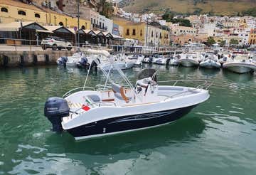 Noleggio barca senza patente a Castellammare del Golfo - 5,80 m, 40 CV