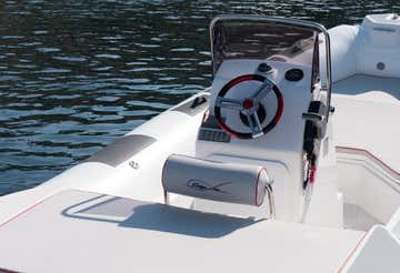 Dinghy charter in Castellammare del Golfo - 6.10 m, 40 HP