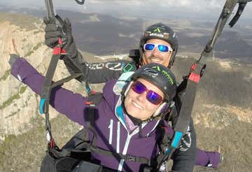 Tandem paragliding flight in Pinzolo (TN)