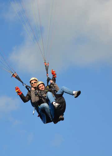 Tandem paragliding flight in Pinzolo (TN)