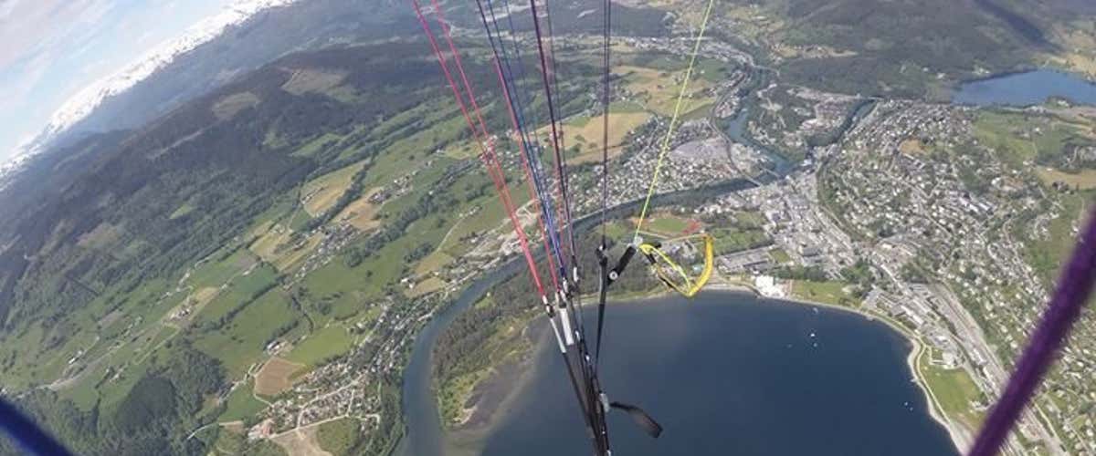 Volo tandem in parapendio in provincia di Lucca