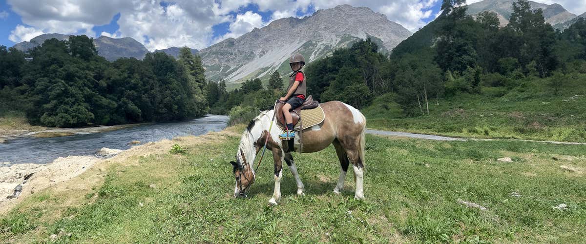 Passeggiata con pony per bambini a Bormio