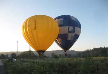 Group balloon flight in Mondovì