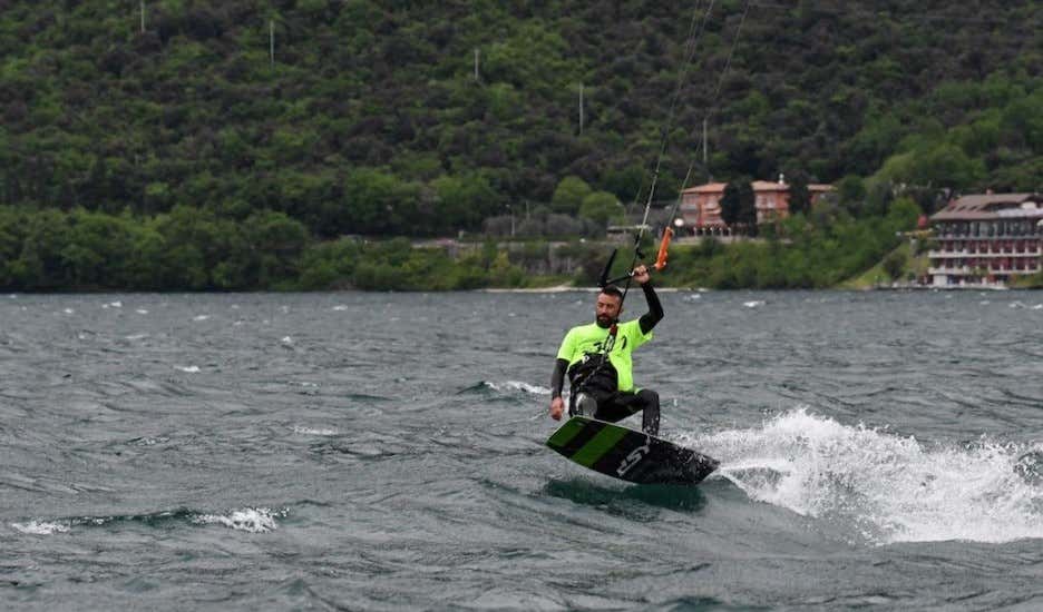 2-day intermediate/advanced kitesurfing course on Lake Garda